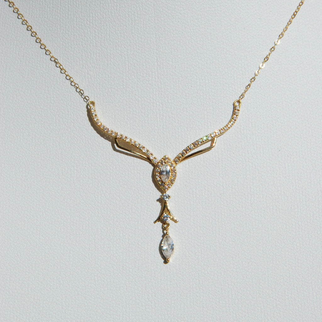 Elara Necklace